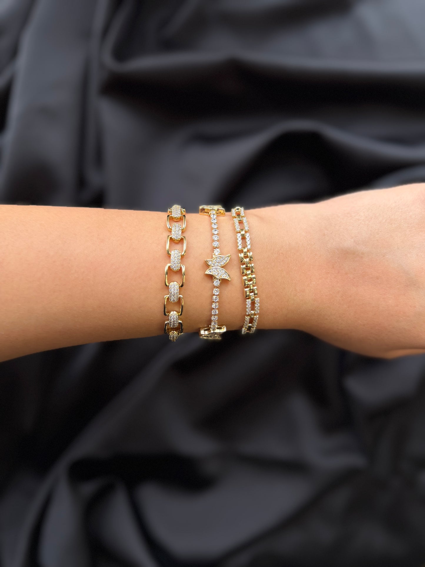 Hola Bileklik