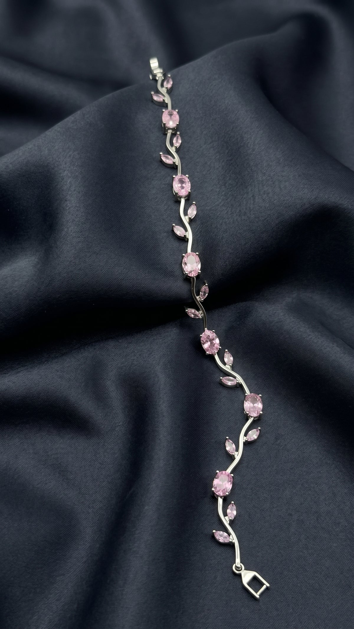 Pembe Taşlı Gümüş Gül Çiçek Bileklik
