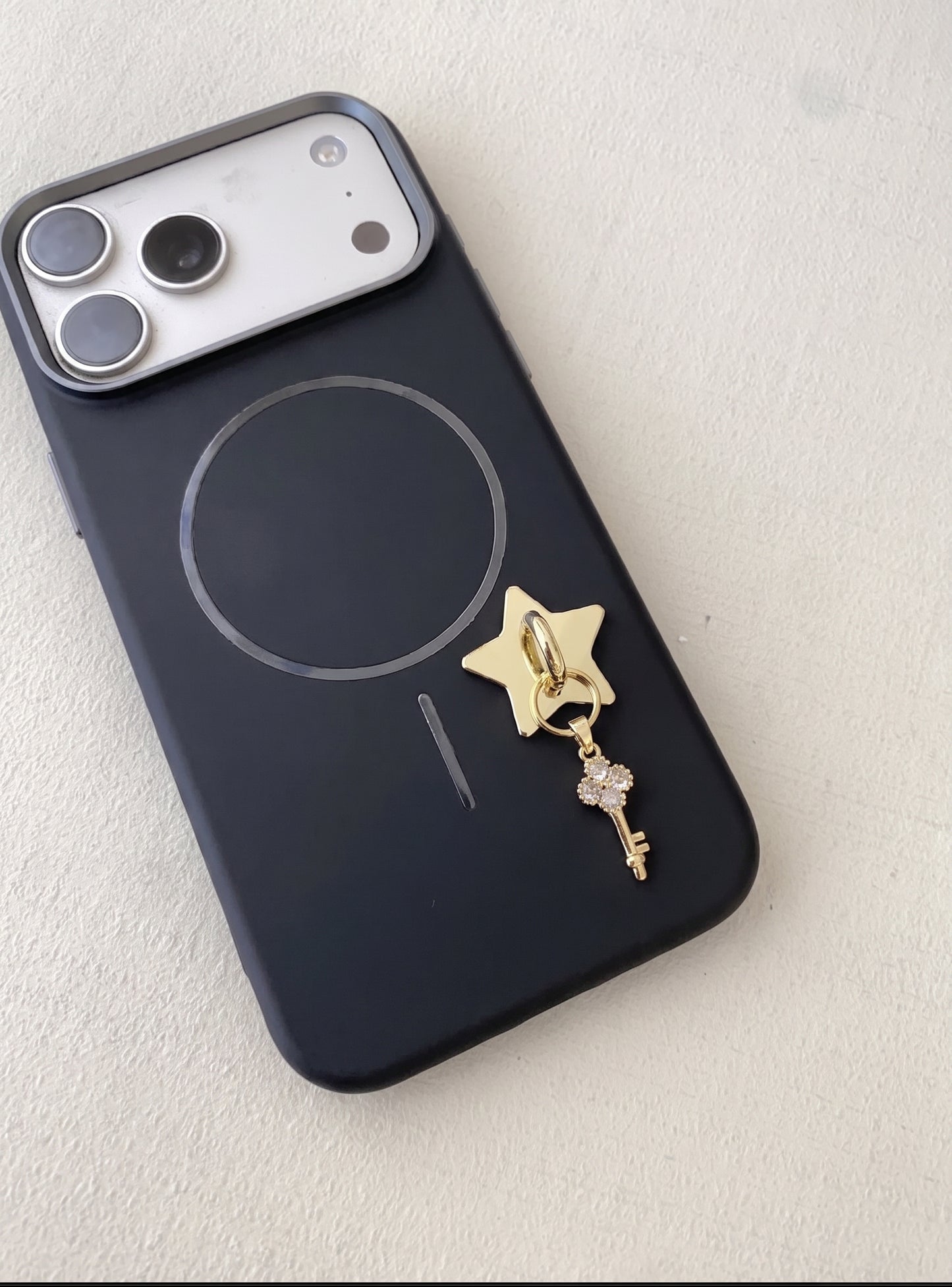 Telefon Kılıfı Charm No.3